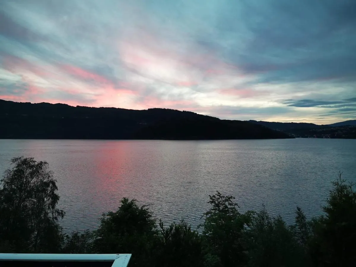 Bergen Sunrise Apartment - Self Check In - Free Parking