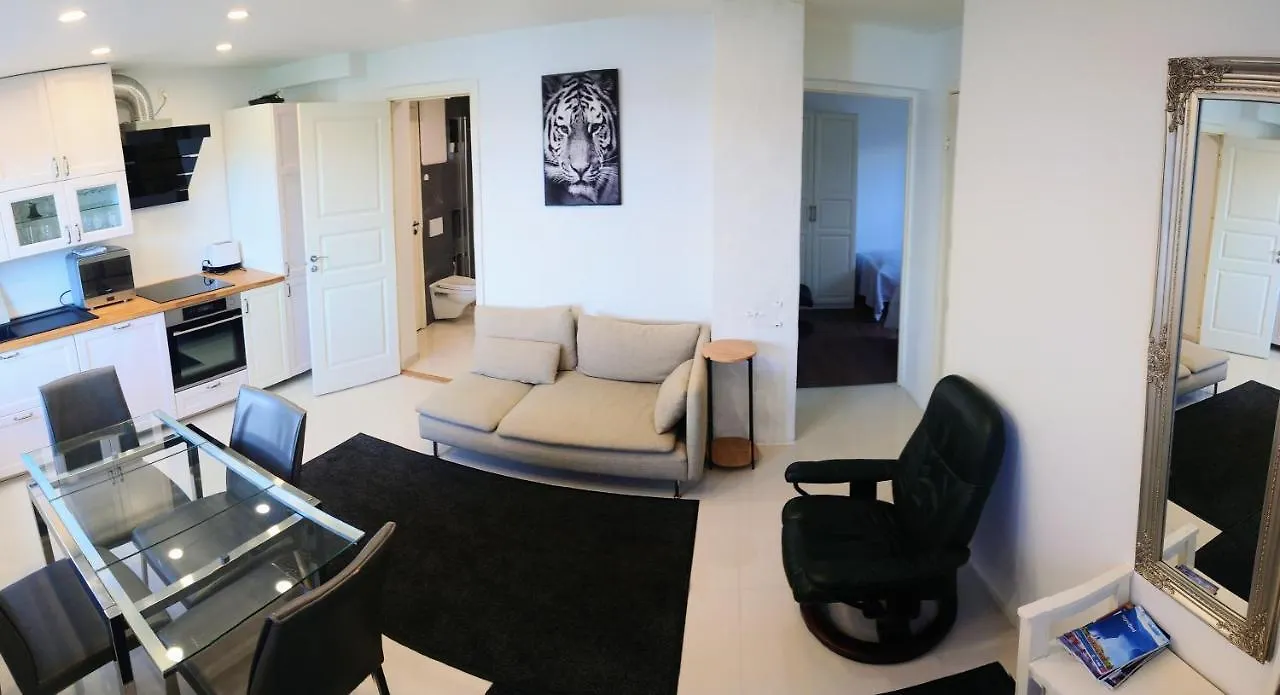 Bergen Sunrise Apartment - Self Check In - Free Parking