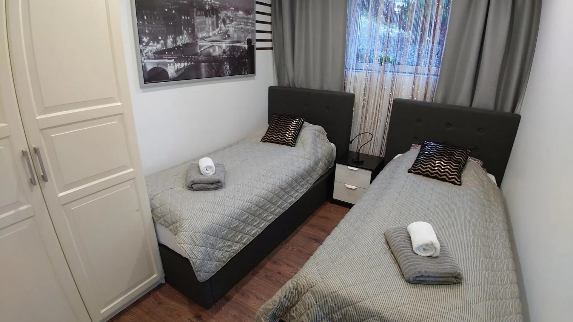 Bergen Sunrise Apartment - Self Check In - Free Parking