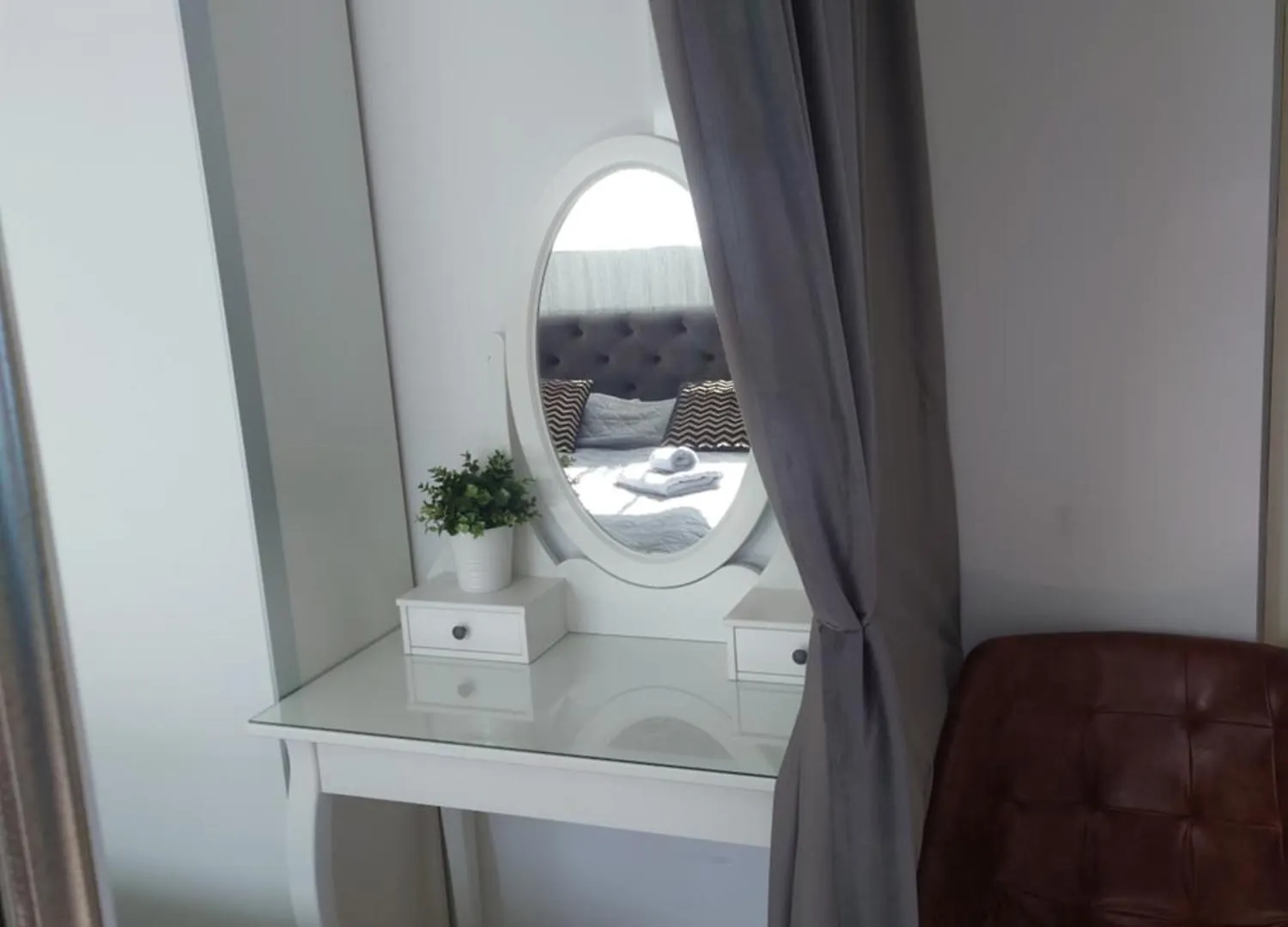 Bergen Sunrise Apartment - Self Check In - Free Parking