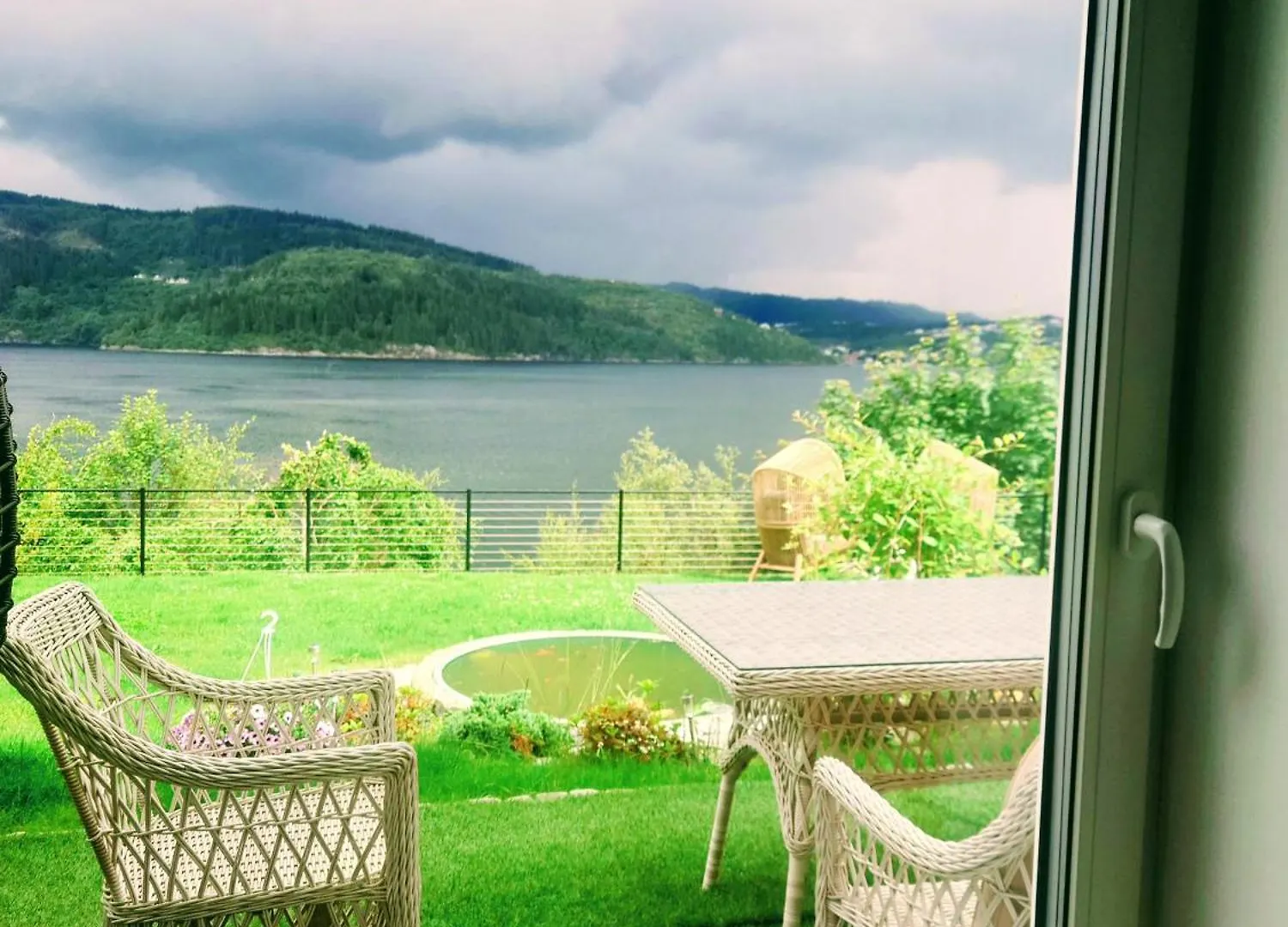 Bergen Sunrise Apartment - Self Check In - Free Parking